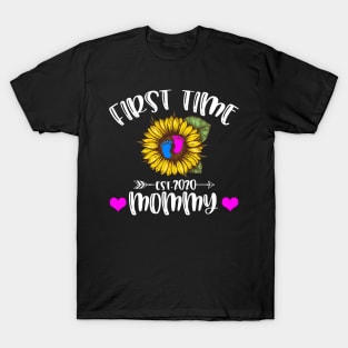 Sunflower First Time Mommy Est 2020 Shirt Mother's Day Gift T-Shirt